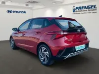 Gebraucht Hyundai i20 Trend 101 PS (74 kW) 2025 Rot Kleinwagen