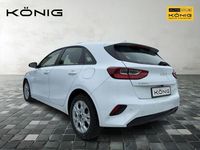 Gebraucht Kia Ceed 120 PS (88 kW) 2024 Weiß Kleinwagen