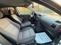 Second-hand Opel Astra 125 CP (91 kW) 2002 Argintiu Berlinǎ