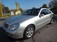 gebraucht Mercedes E240 AVANTGARDE/Automatik G/Navi/Xenon/Tüv-Neu