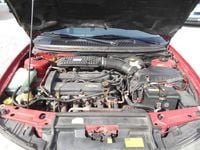 Gebraucht Ford Mondeo 131 PS (96 kW) 1999 Rot metallic Limousine