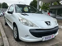 Gebraucht Peugeot 206+ Basis 75 PS (55 kW) 2009 Weiß Kleinwagen