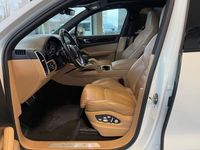 Gebraucht Porsche Cayenne S 441 PS (324 kW) 2018 Carraraweißmetallic (metallic) SUV