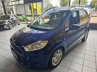 Gebraucht Ford Tourneo Courier Titanium 101 PS (74 kW) 2017 Blau Van / Kleinbus