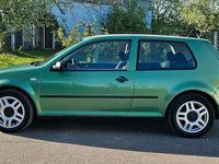 Second-hand VW Golf 75 CP (55 kW) 2001 Verde Coupe