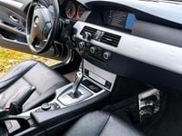 Gebraucht BMW 523 190 PS (139 kW) 2009 Schwarz Limousine