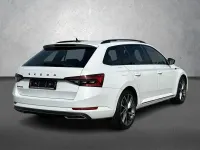 Gebraucht Skoda Superb SportLine 200 PS (147 kW) 2022 Moonweiß perleffekt Kombi
