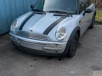 Usado Mini Cooper 116 HP (85 kW) 2003 Prateado Citadino