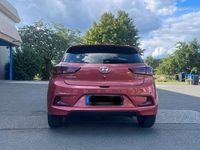 Gebraucht Hyundai i20 Style 101 PS (74 kW) 2016 Orange Coupé
