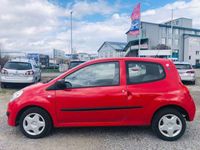 gebraucht Renault Twingo je t'aime - 2. HAND - KLIMA - TÜV NEU -