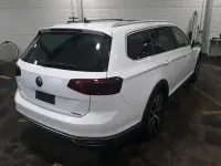 Gebraucht VW Passat Alltrack 200 PS (147 kW) 2023 Weiß Kombi