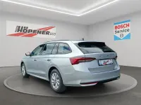 Neu Skoda Octavia Selection 150 PS (110 kW) 2026 Silber Kombi