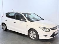 Gebraucht Hyundai i30 109 PS (80 kW) 2011 Weiß Kleinwagen