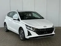 Gebraucht Hyundai i20 Comfort 101 PS (74 kW) 2024 Weiß (atlas white ) Limousine