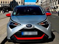 Gebraucht Toyota Aygo 72 PS (52 kW) 2018 Silber Kleinwagen