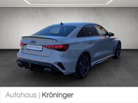Neu Audi RS3 Sport 400 PS (294 kW) 2026 Grau Limousine