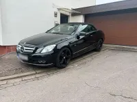 Gebraucht Mercedes E200 184 PS (135 kW) 2010 Schwarz Cabrio