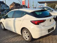 Gebraucht Opel Astra 105 PS (77 kW) 2015 Weiß Limousine