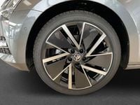 Gebraucht Skoda Superb Style 150 PS (110 kW) 2023 Grau Kombi