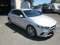 Gebraucht Mercedes A180 116 PS (85 kW) 2019 Silber metallic Limousine