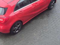 Gebraucht Mercedes A200 156 PS (114 kW) 2013 Rot Kleinwagen