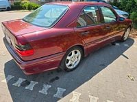 Gebraucht Mercedes C200 136 PS (100 kW) 1999 Rot Limousine