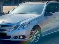 Gebraucht Mercedes E220 170 PS (125 kW) 2011 Silber Kombi