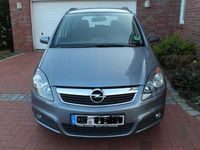 Gebraucht Opel Zafira 141 PS (103 kW) 2005 Grau metallic Van / Kleinbus