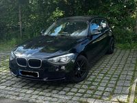 Gebraucht BMW 114 102 PS (75 kW) 2014 Schwarz Kleinwagen