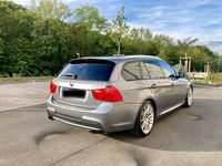 Gebraucht BMW 320 Performance 184 PS (135 kW) 2010 Grau Kombi