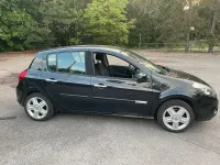 Gebraucht Renault Clio III 75 PS (55 kW) 2011 Schwarz Kleinwagen