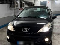 Gebraucht Peugeot 206+ 73 PS (53 kW) 2012 Schwarz Kleinwagen