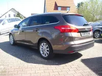 Gebraucht Ford Focus 120 PS (88 kW) 2017 Braun Limousine