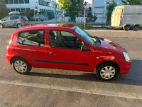 Gebraucht Renault Clio II 58 PS (42 kW) 2010 Rot Limousine