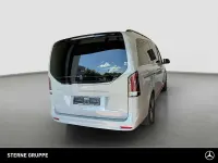 Gebraucht Mercedes V250 Avantgarde 190 PS (139 kW) 2024 Grau Van / Kleinbus