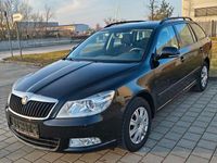 Gebraucht Skoda Octavia Ambiente 105 PS (77 kW) 2011 Schwarz Kombi