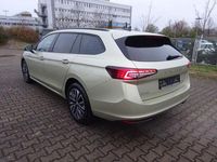 Gebraucht Skoda Superb Selection 150 PS (110 kW) 2024 Gelb Kombi