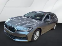 Gebraucht Skoda Superb Essence 150 PS (110 kW) 2025 Grau Kombi