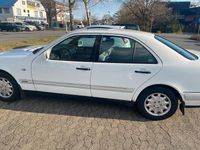 Gebraucht Mercedes E240 172 PS (126 kW) 1998 Limousine