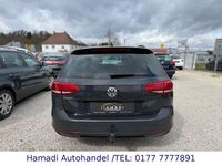 Gebraucht VW Passat Comfortline 120 PS (88 kW) 2018 Grau Kombi
