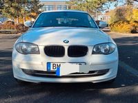 Gebraucht BMW 116 2012 Weiß Kleinwagen