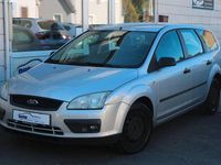 Gebraucht Ford Focus Trend 101 PS (74 kW) 2005 Silber Limousine