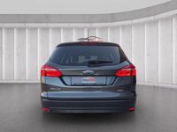 Gebraucht Ford Focus Titanium 125 PS (91 kW) 2018 Grau Limousine