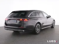 Gebraucht Mercedes E300 Avantgarde 313 PS (230 kW) 2025 Grau Limousine