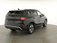Neu Skoda Kodiaq Selection 204 PS (150 kW) 2026 Black magic perleffekt SUV