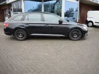 Gebraucht Skoda Superb Ambition 150 PS (110 kW) 2015 Schwarz Kombi
