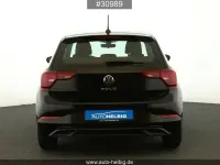 Gebraucht VW Polo Life 95 PS (69 kW) 2023 Deep black perleffekt Kleinwagen
