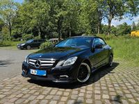 Gebraucht Mercedes E200 Avantgarde 184 PS (135 kW) 2011 Schwarz Cabrio