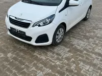 Gebraucht Peugeot 108 Active 69 PS (50 kW) 2018 Weiß Kleinwagen