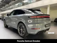Neu Porsche Cayenne Coupe GTS 500 PS (367 kW) 2026 Grau SUV